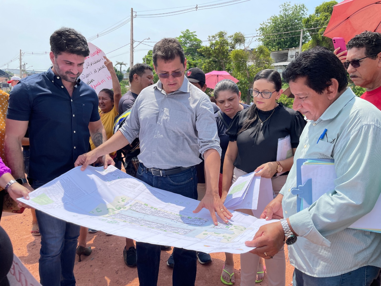 Equipes do Governo do Amazonas e Caixa fazem visita técnica à área onde será construído o habitacional Cachoeira Grande