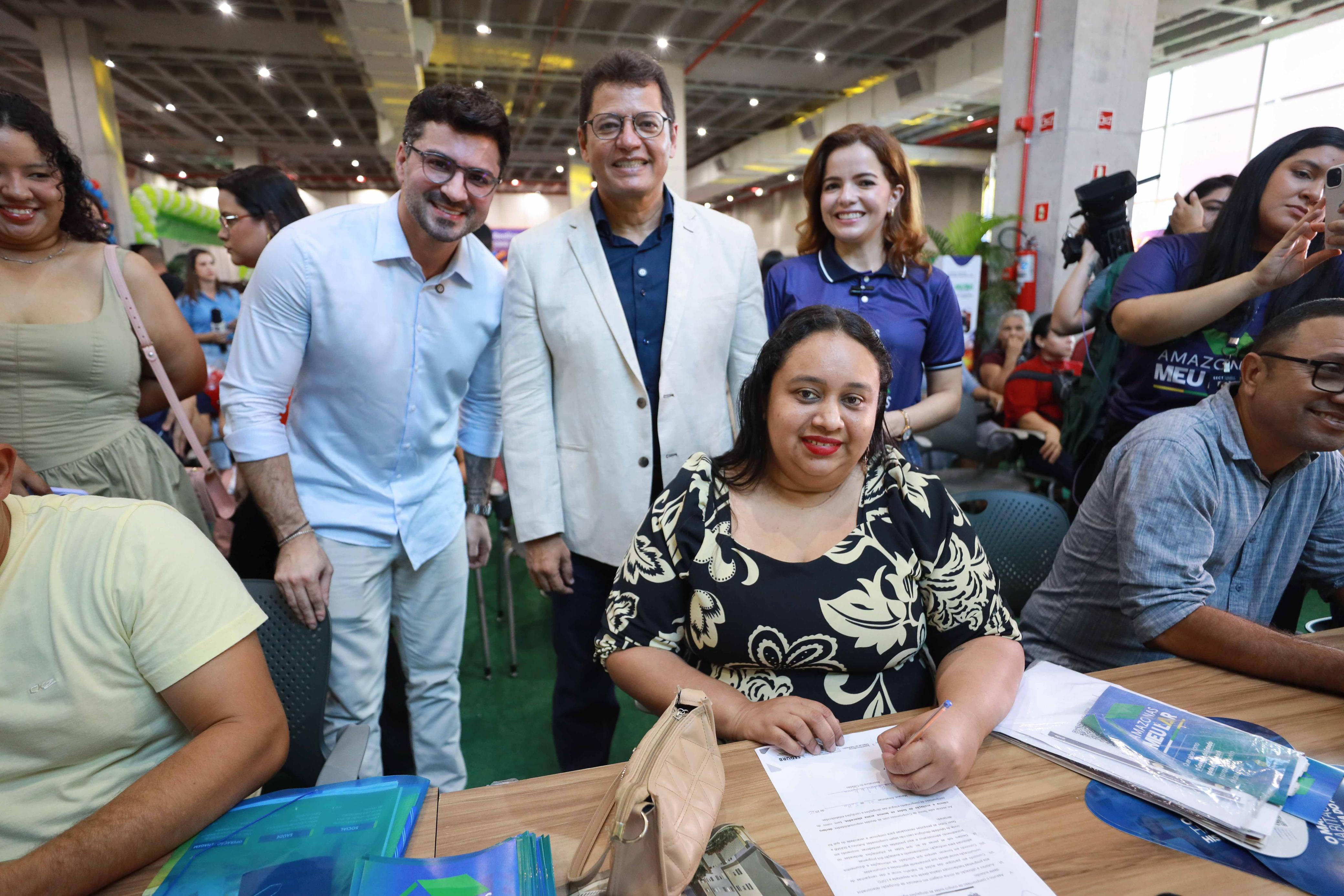 Beneficiários do 2° Feirão Amazonas Meu Lar comemoram a conquista da casa própria